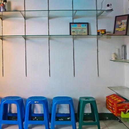 Oyo 92235 Guesthouse Rantang Medan Exterior photo